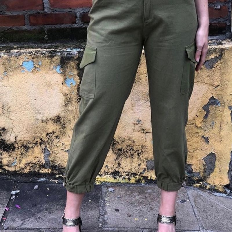 Calça feminina best sale verde militar