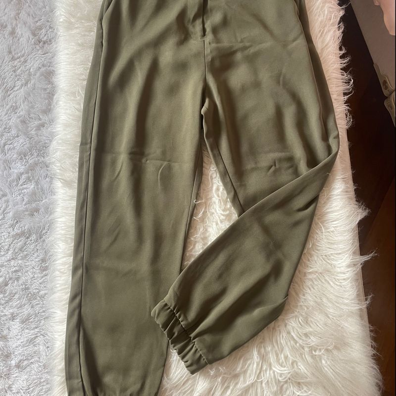 Jogger Verde Militar Mujer