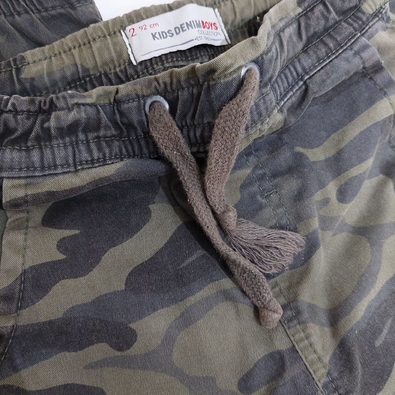 Calça camuflada infantil store renner