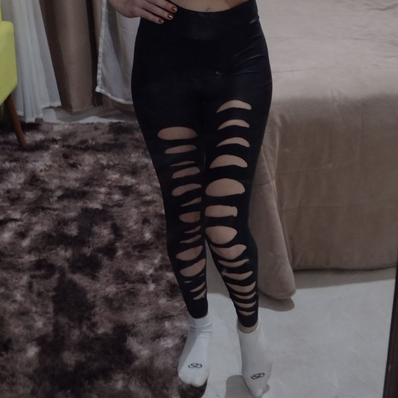 Calça store legging rasgada