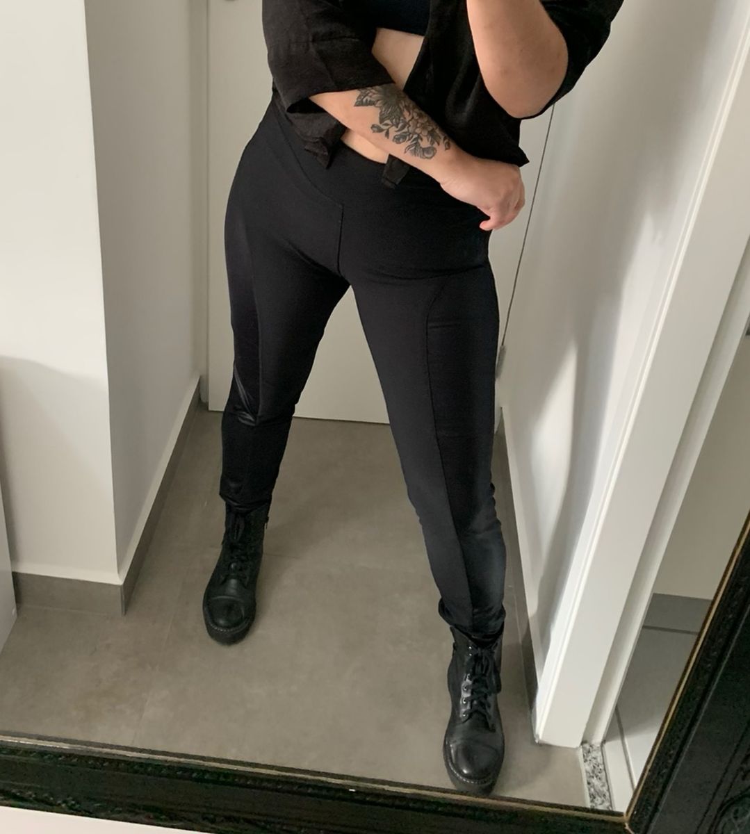 legging com faixa lateral