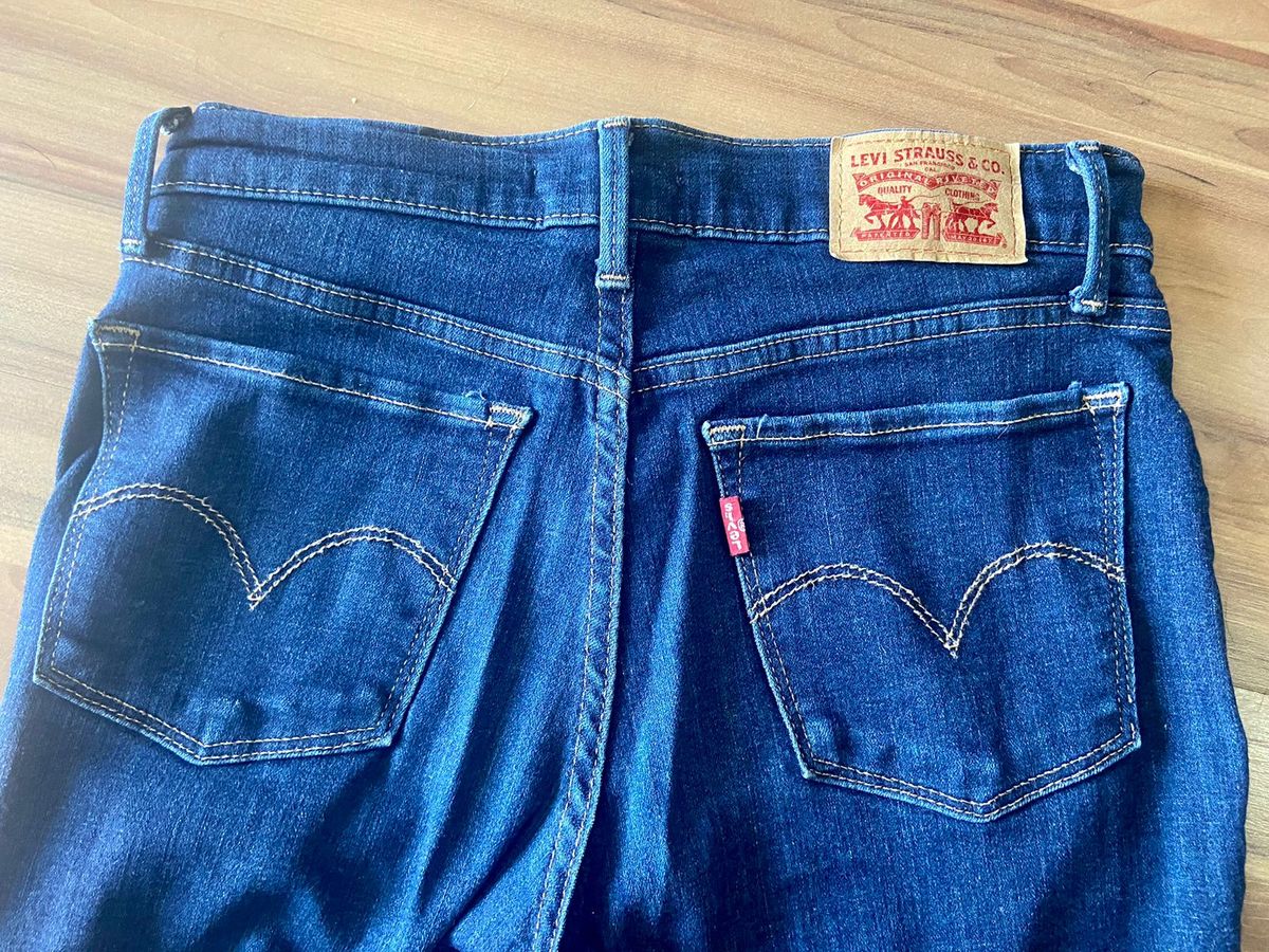 Calça levis hot sale 710