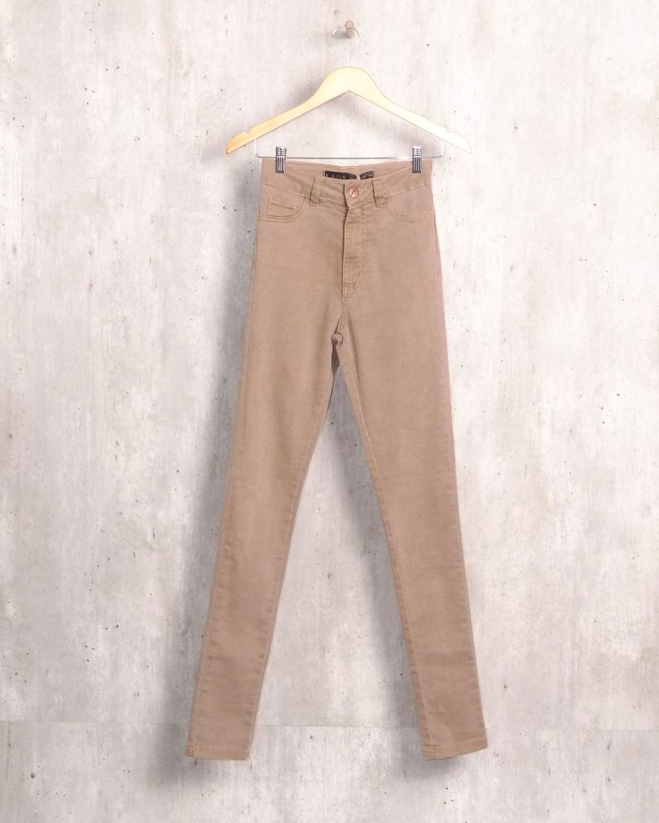 calça jeans marrom claro feminina
