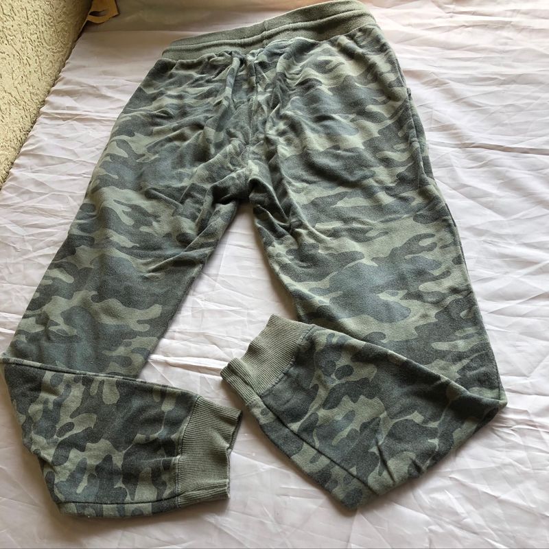 Calça moletom best sale camuflada renner