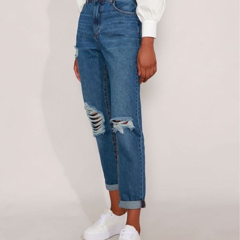 Calça Mom Jeans Feminina Destroyed Azul Claro Cintura Alta