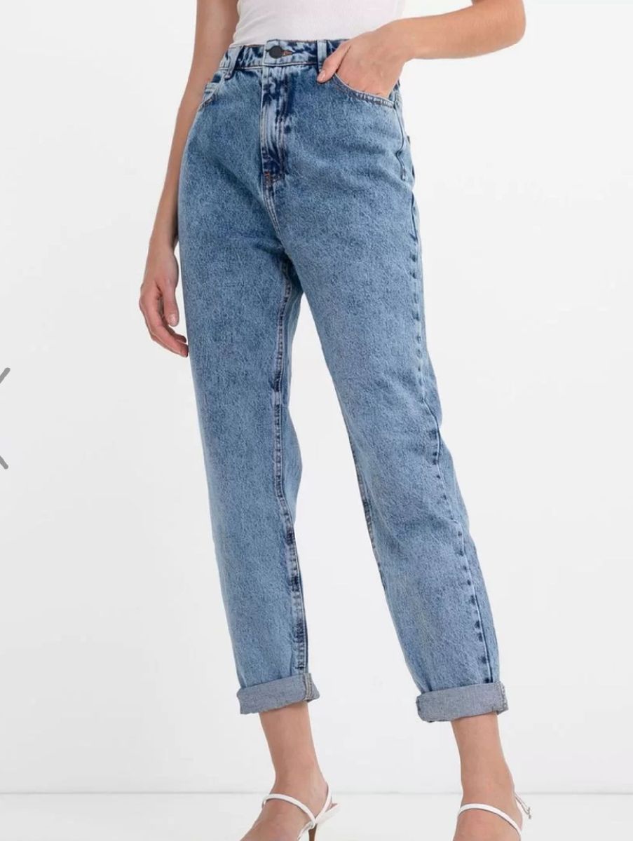 renner jeans mom