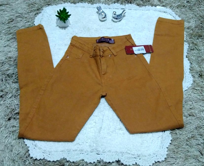 calça mostarda( nova)da marca teimosa tamanho 36 - outros teimosa