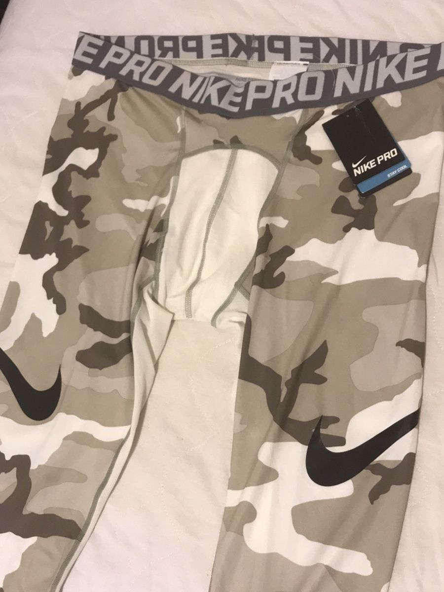 calça de compressão nike camuflada