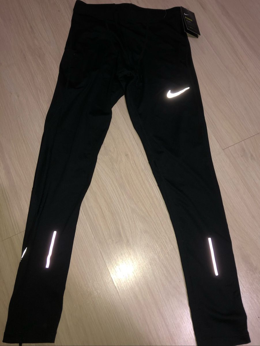 calça nike refletiva feminina