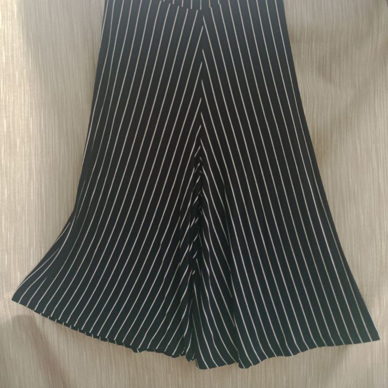 Pantalona store curta listrada