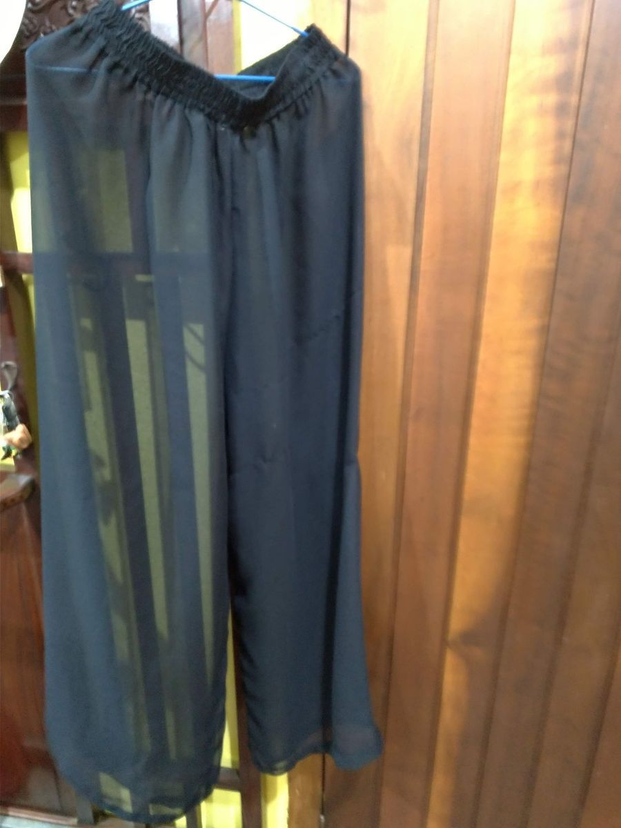 calça pantalona de voal