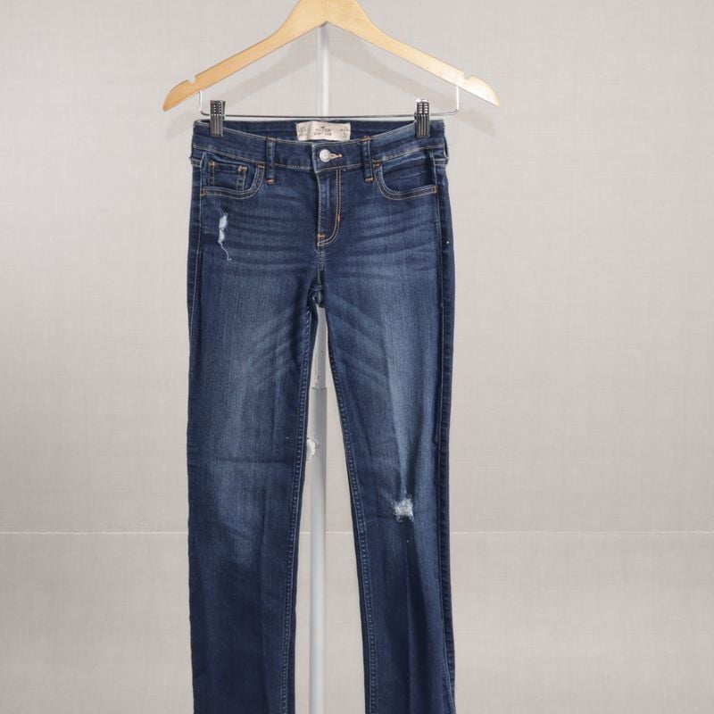 Dark wash jeans hollister new arrivals