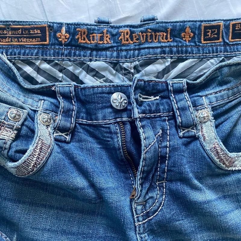 Rock Revival store Jeans