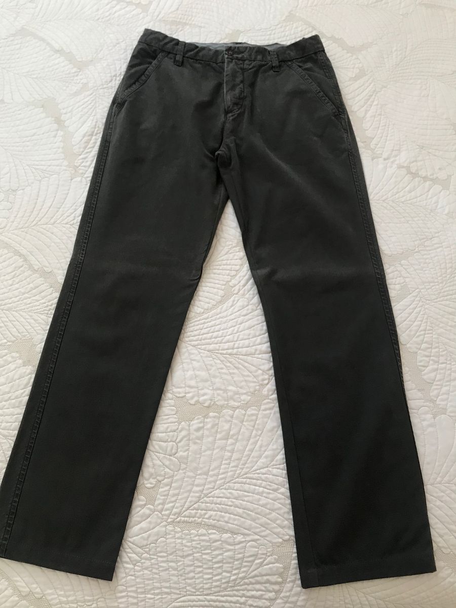 calça sarja bolso lateral