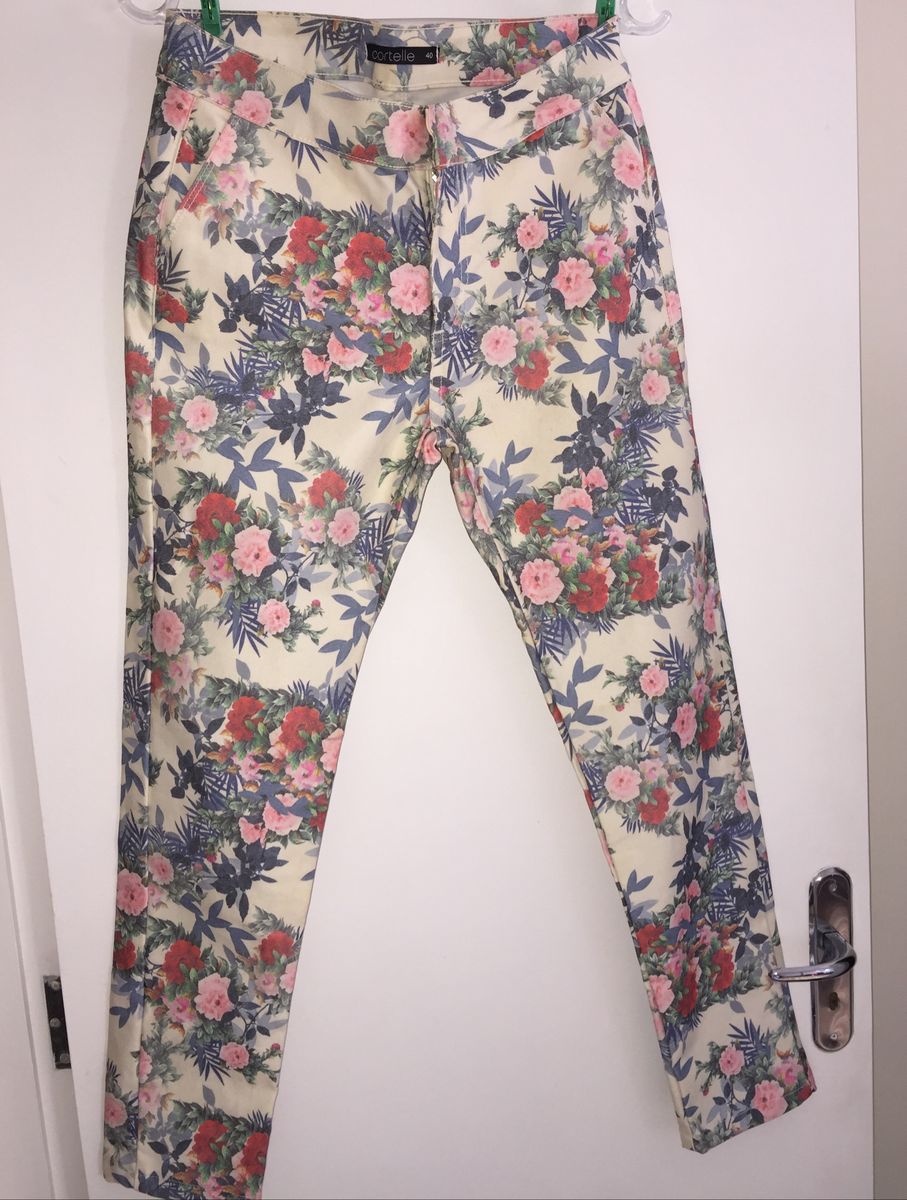 calça sarja estampada feminina