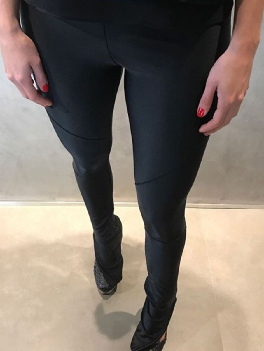 calça com ziper na barra