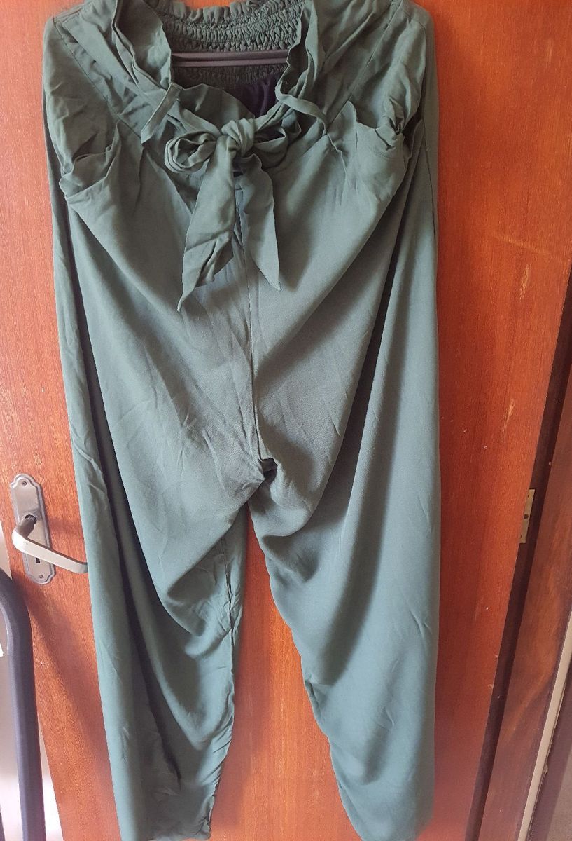 Calça Social Na Cor Verde Escuro Pantalona, Calça Feminina R.F Modas Nunca  Usado 99518904