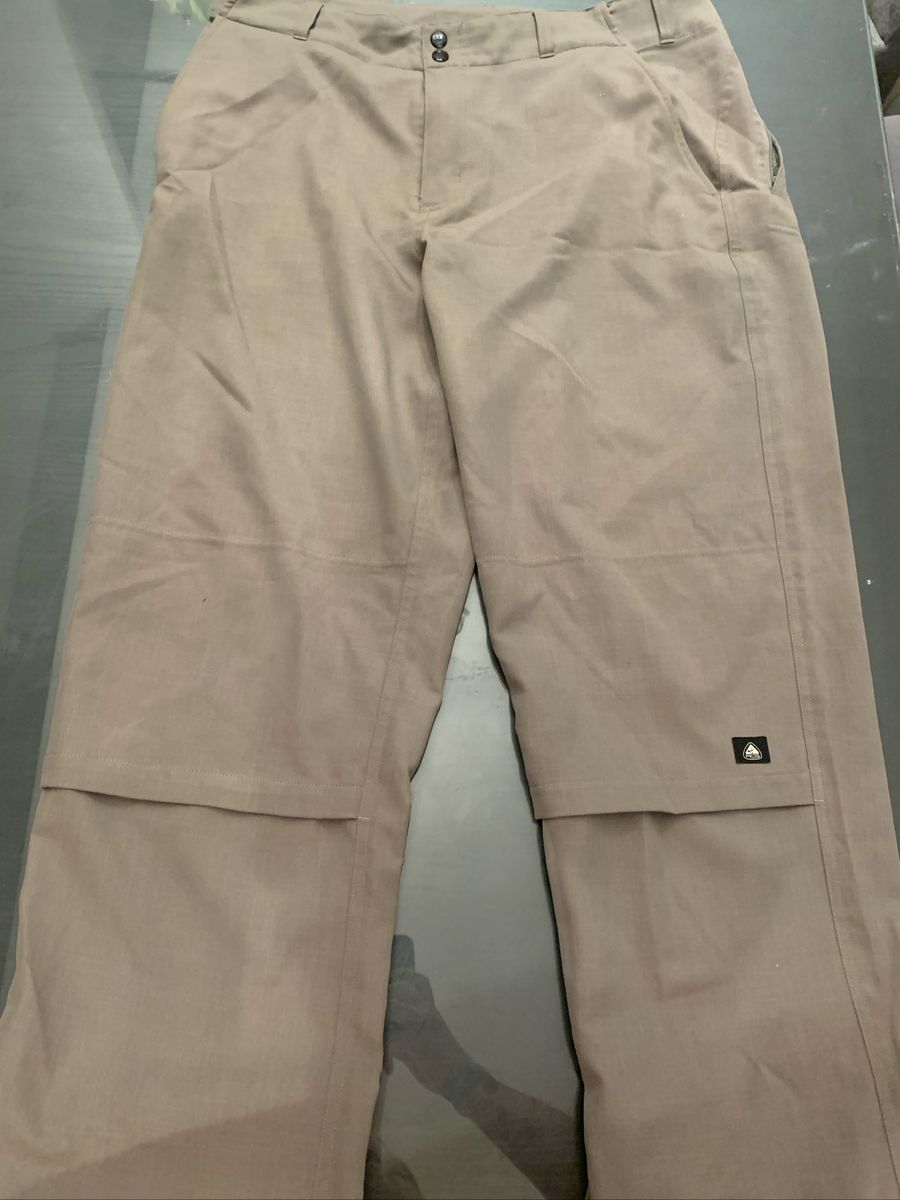 calça nike bege
