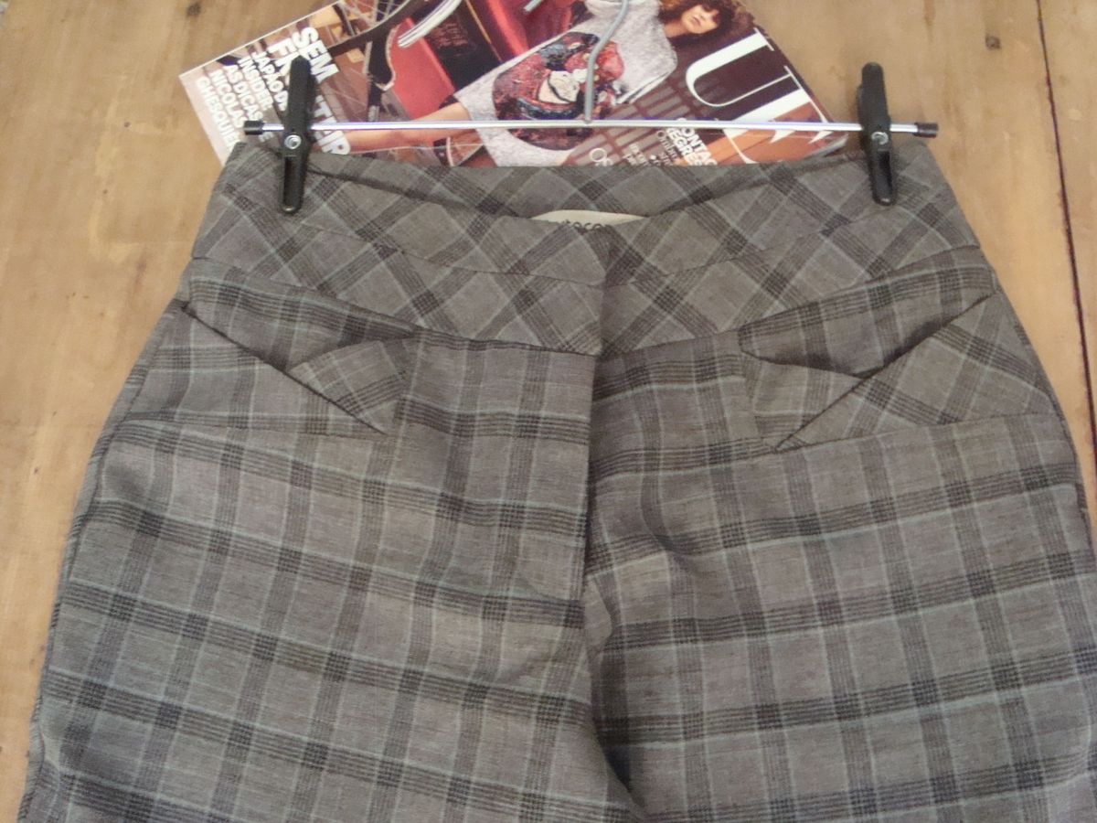 calça social xadrez feminina