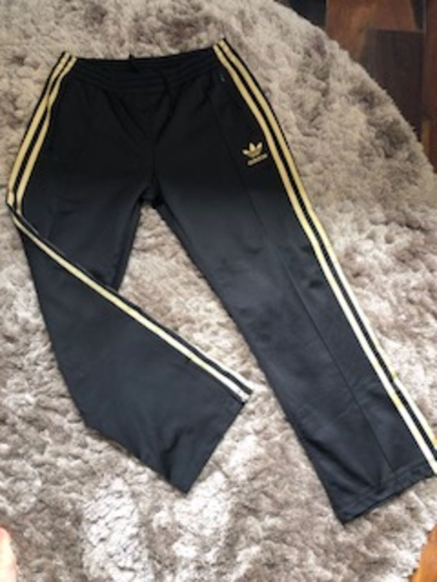 adidas listra dourada