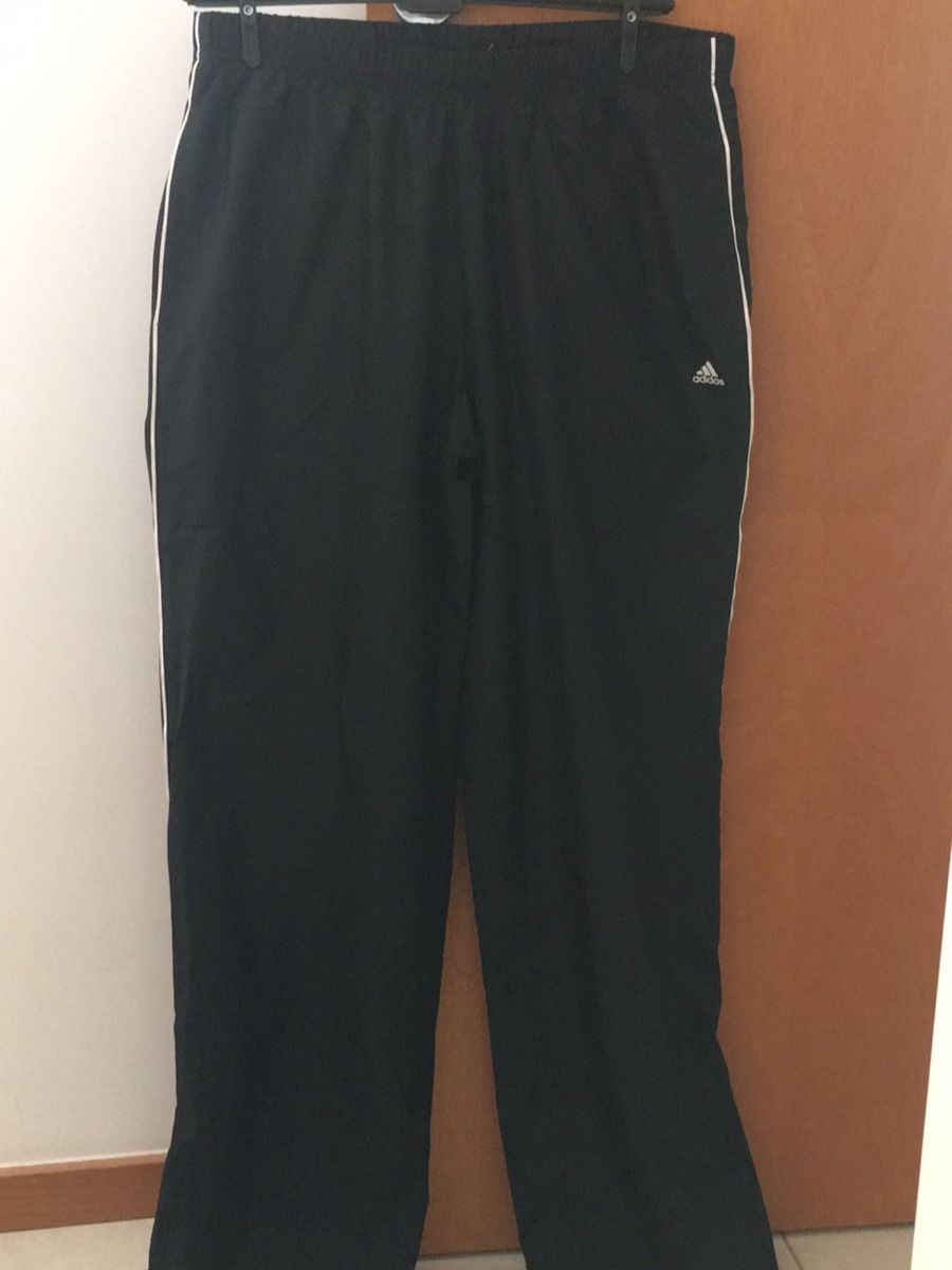 calça da adidas falsa