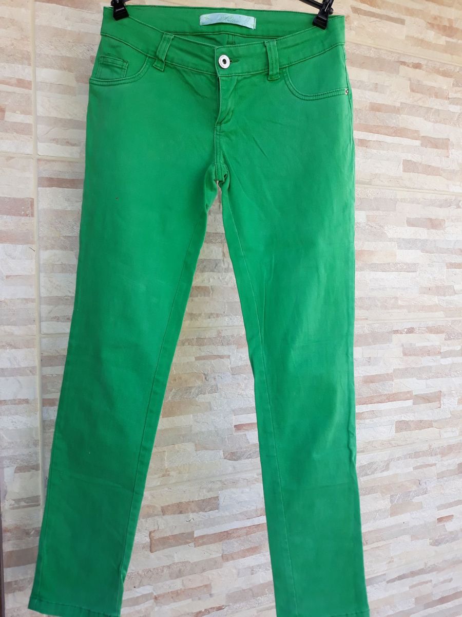 calça verde bandeira feminina