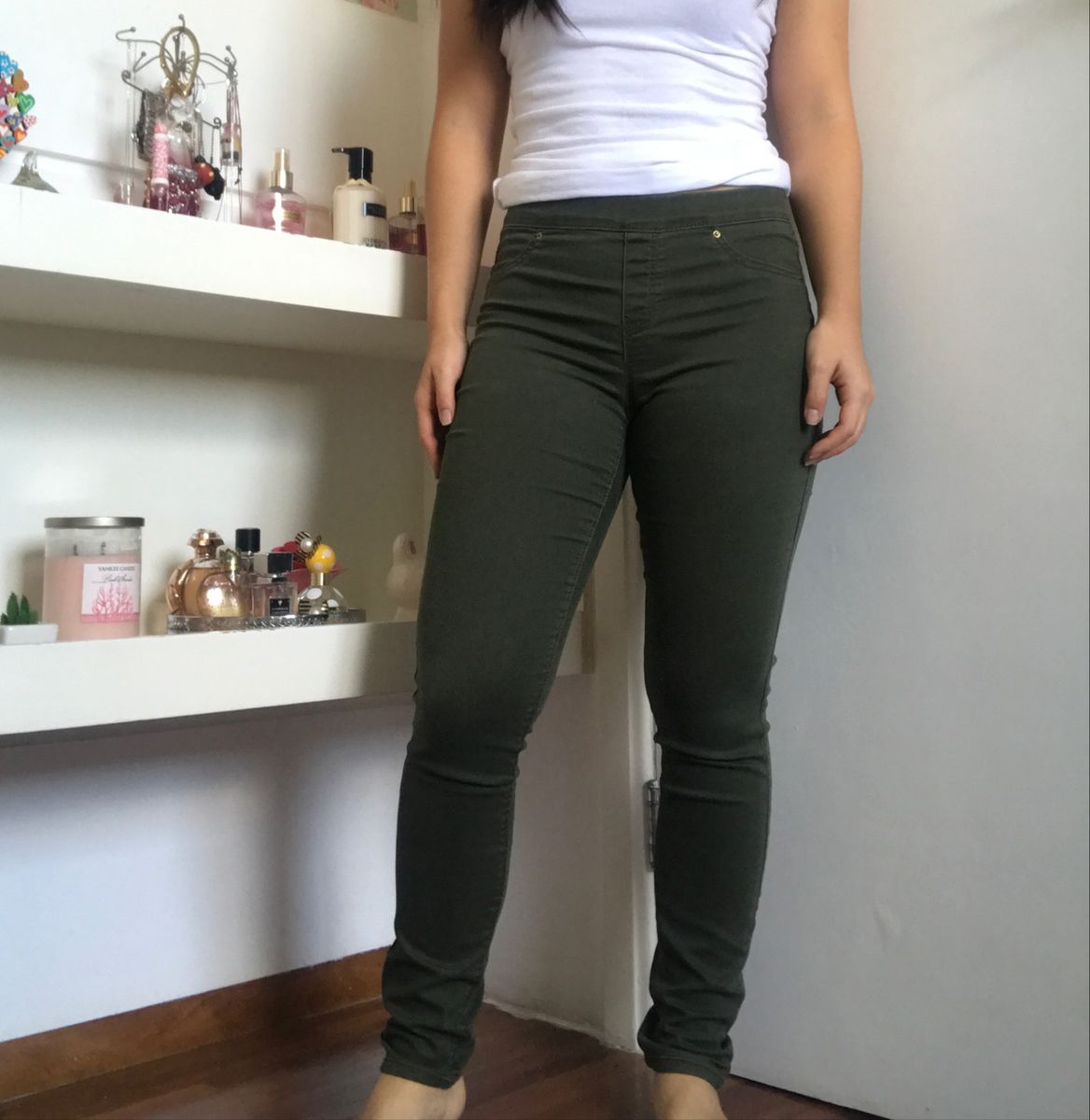 calça verde militar feminina