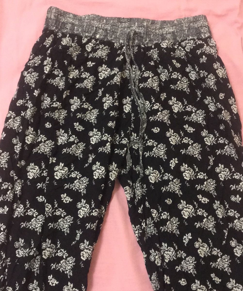 calça de viscose estampada