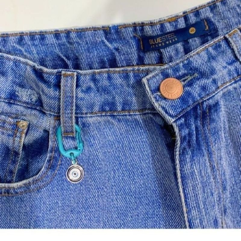 Calça Reta Cintura Alta em Jeans com Bolsos e Puídos Azul - Lojas Renner