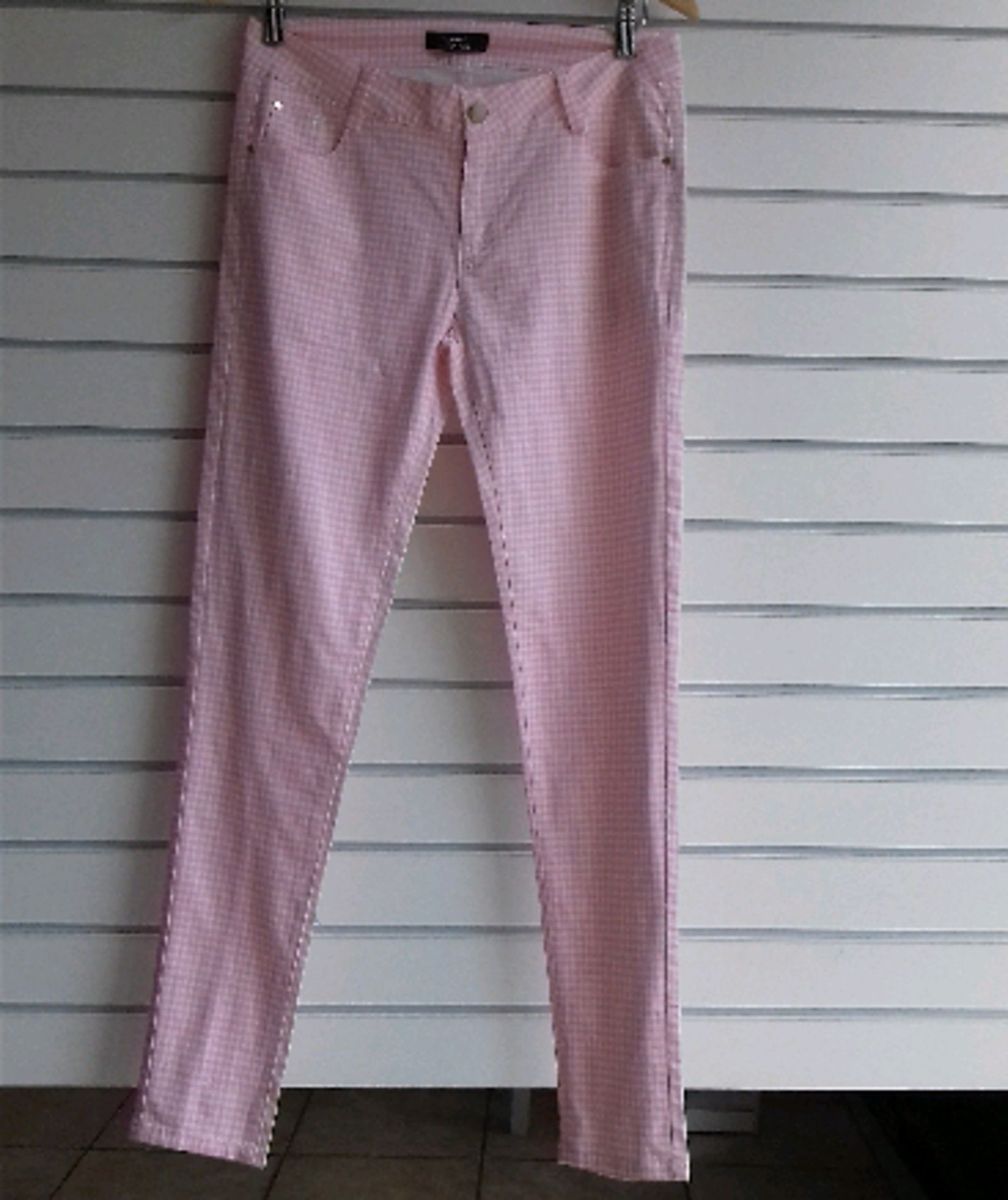calça xadrez rosa