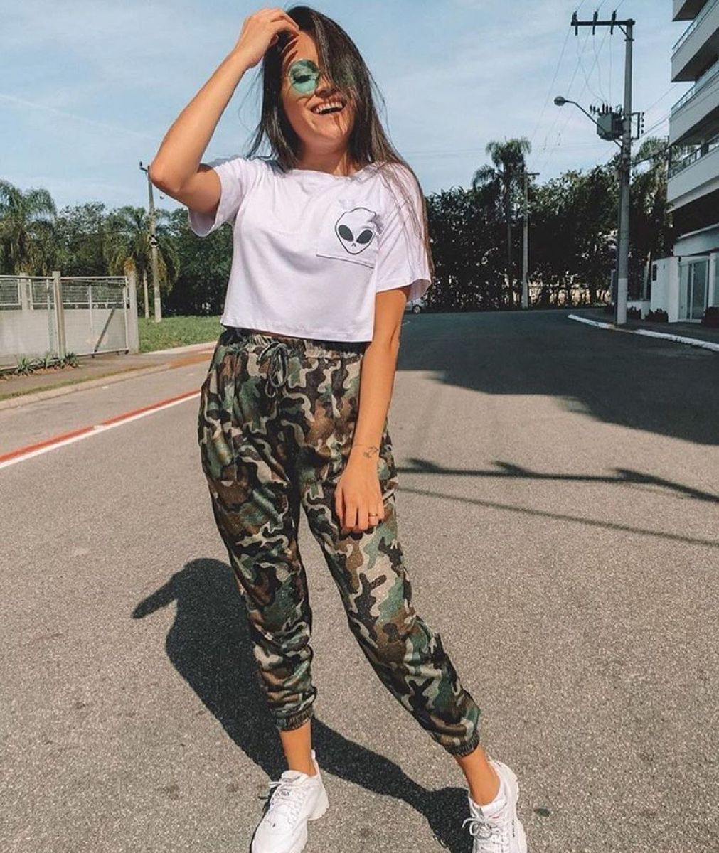 calça camuflada com elastico feminina