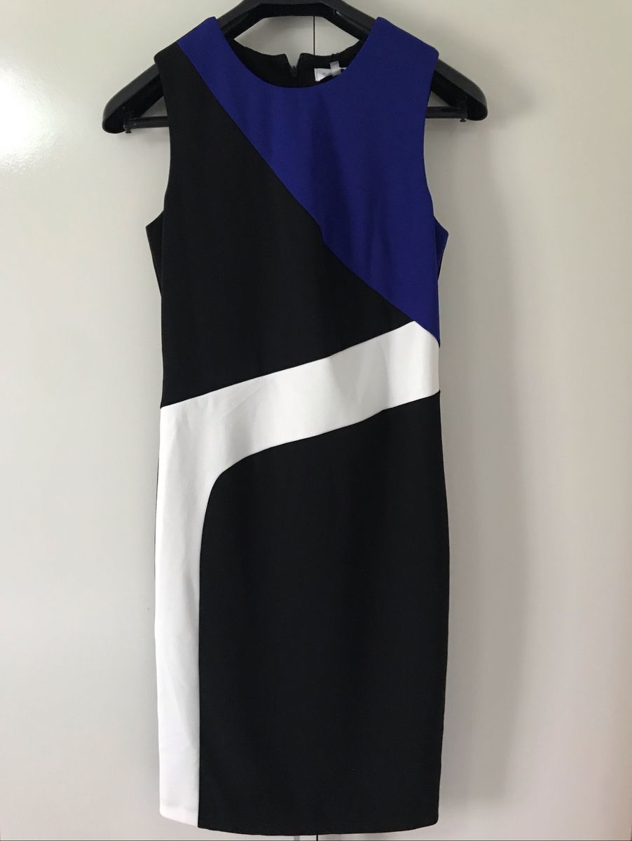 vestido calvin klein social