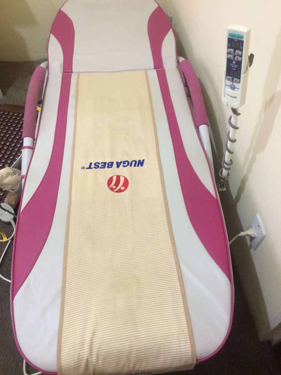 Cama de Massagem Terapêutica Nuga Best Nm 4000 Item Info & Eletro