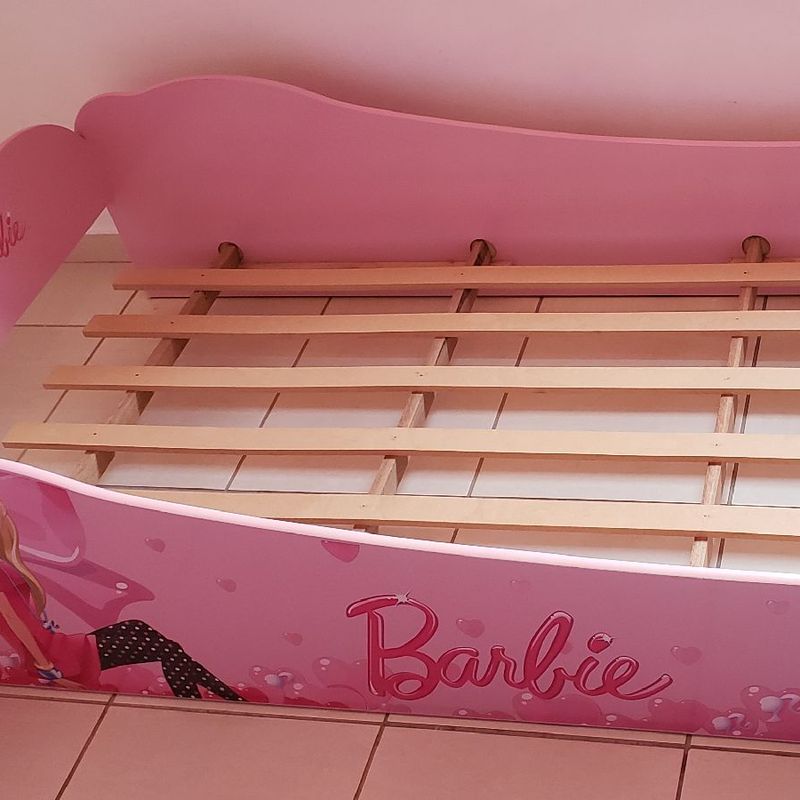 Cama Infantil da Barbie  Item Infantil Pura Magia Barbie Plus