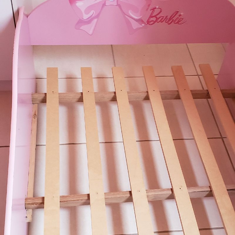 Cama Infantil Barbie Happy Pura Magia Branco/Rosa Pink em Promoção