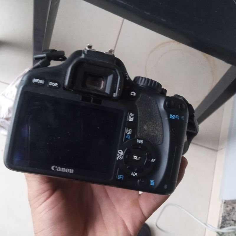 Câmera Canon Eos Kiss X4 com Lente Ef -S 18-55mm 3.5-5.6is | Canon