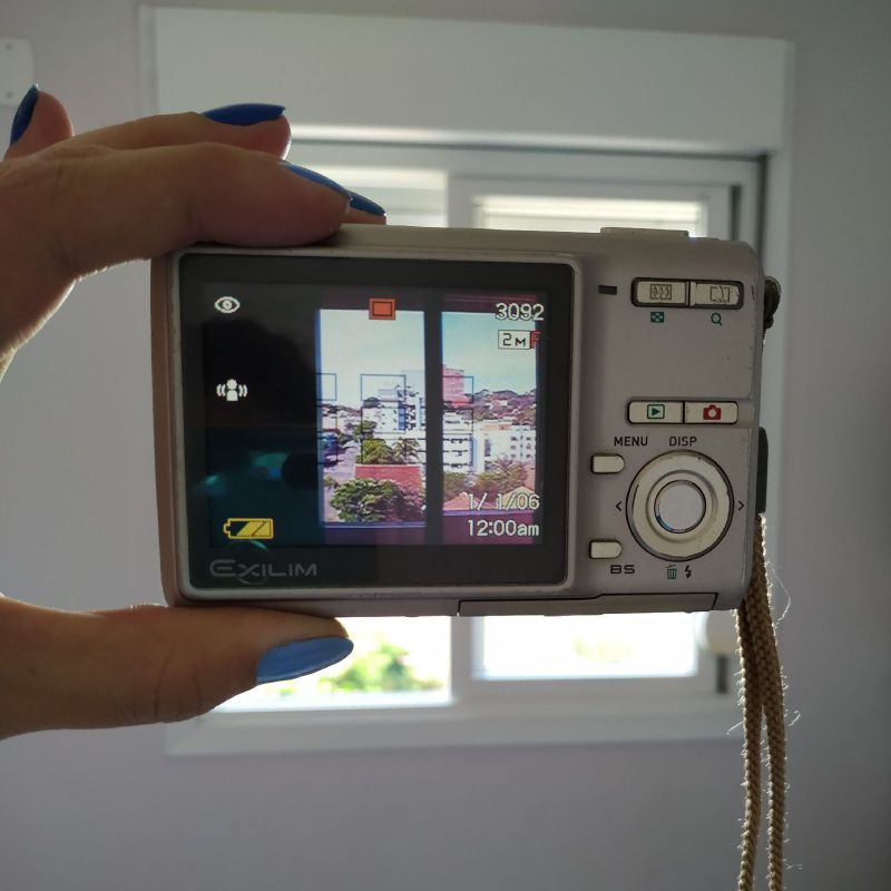 デジタルカメラ CASIO EXILIM 7.2 MEGA PLXELS Camera Casio Exilim 7.2 Mega Pixels | Máquina Fotográfica Digital
