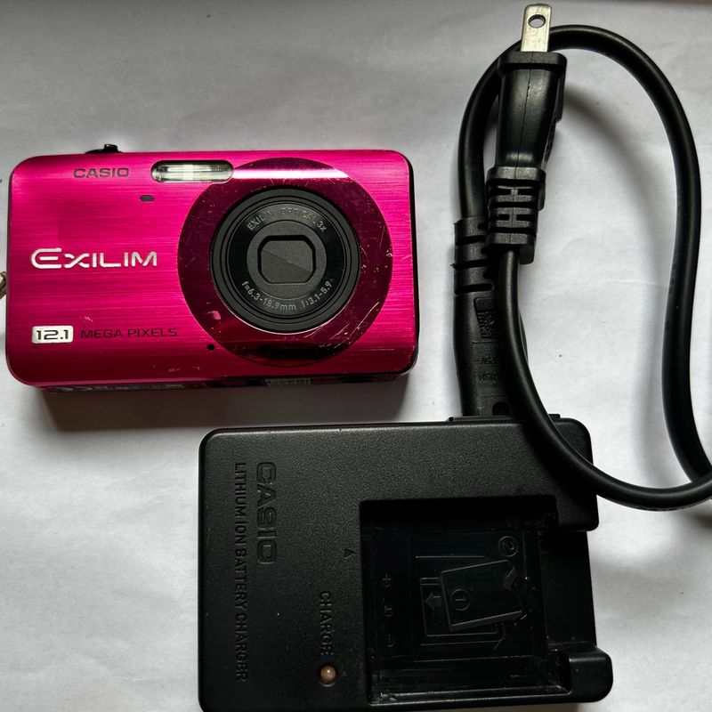 M13445 CASIO EXILIM EX-Z90 メガピクセル ピンク Amazon | CASIO デジタルカメラ EXILIM EX-Z90 ピンク EX-Z90PK