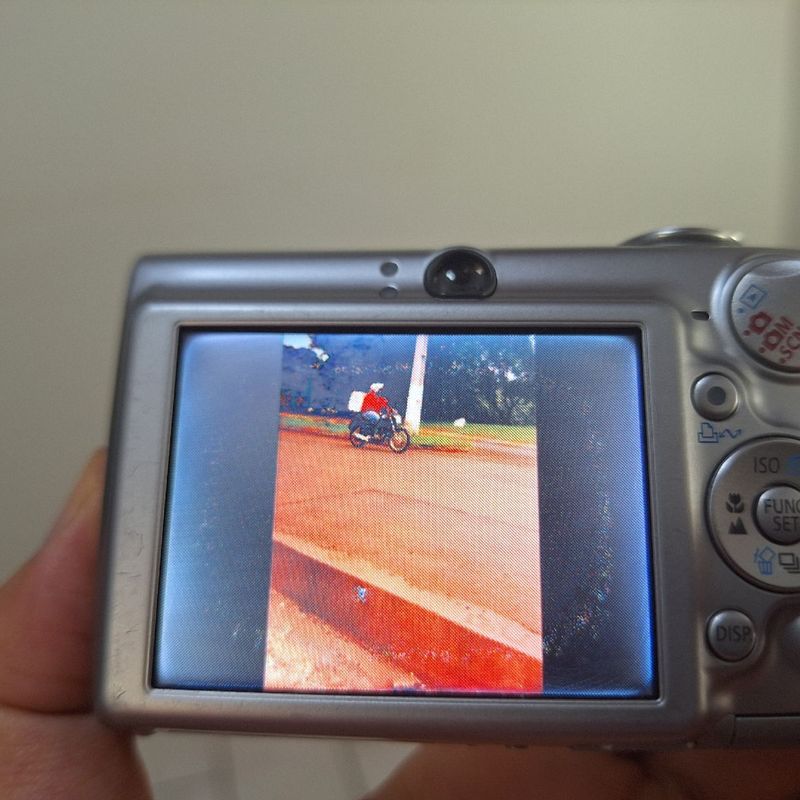 Camera Digital Canon Ixy Digital 700 | Máquina Fotográfica Digital