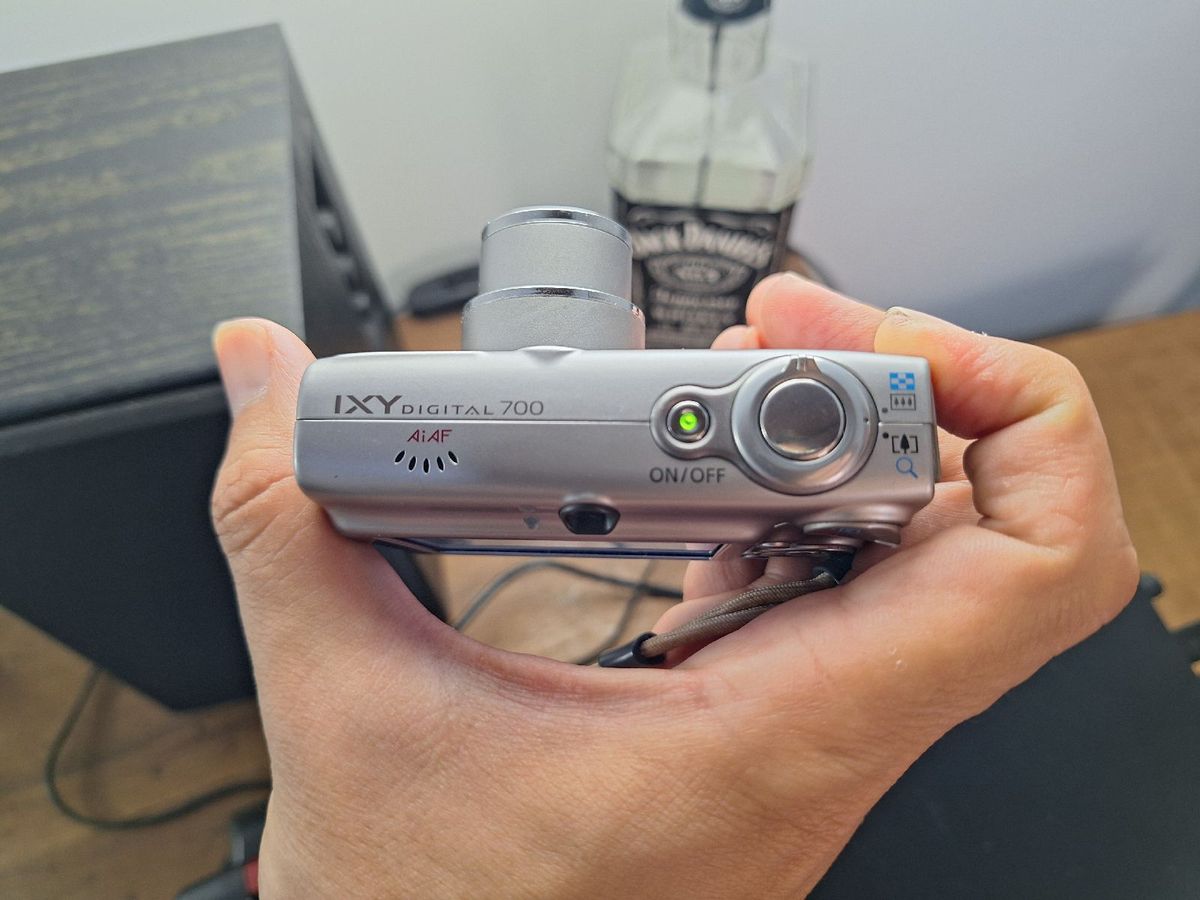 Camera Digital Canon Ixy Digital 700 | Máquina Fotográfica Digital