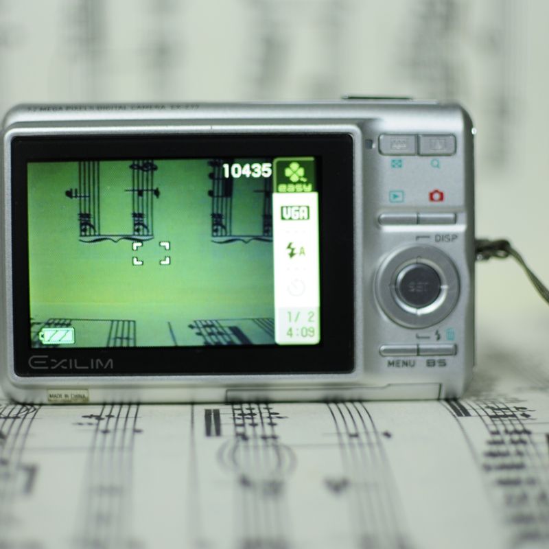 CASIO EXILIM EX-Z77 シルバー　箱付き 良品】CASIO EXILIM EX-Z77 シルバー (動作確認済) 【公式通販】
