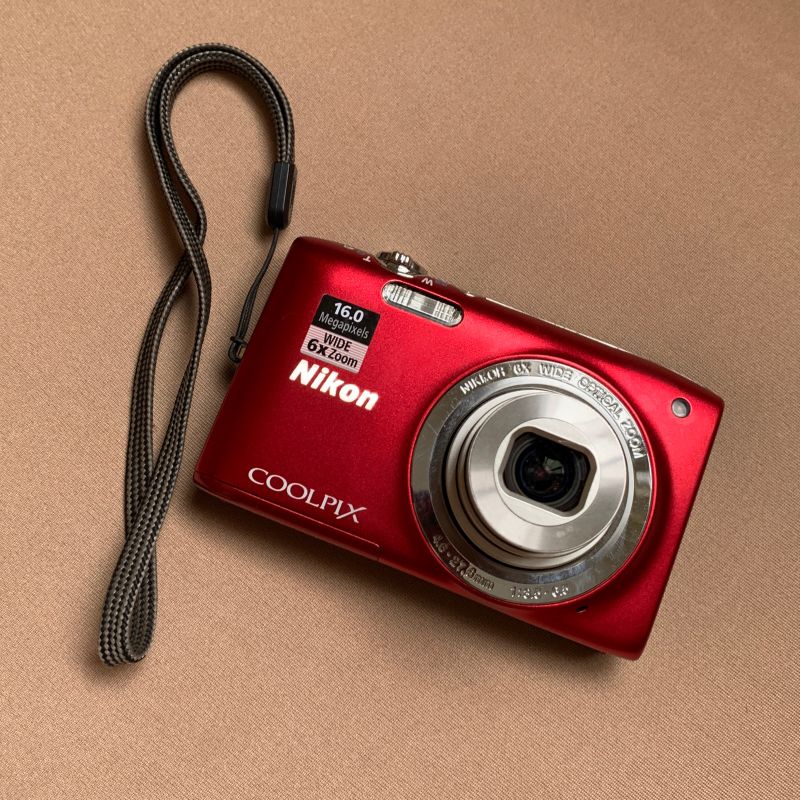 Câmera Digital Nikon Coolpix S2700 16 Mp Zoom 6x | Máquina