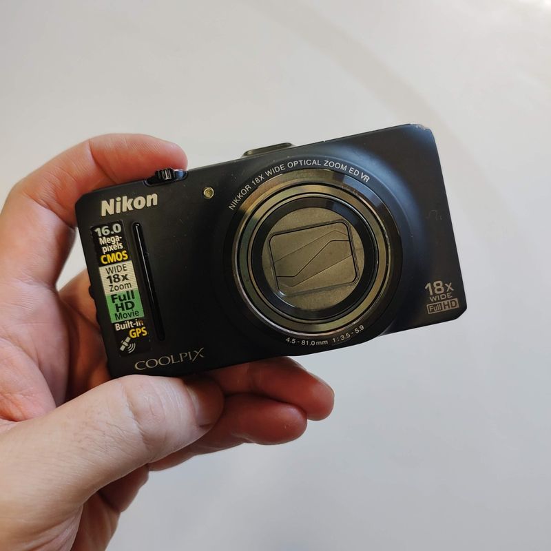 Câmera Digital Nikon Coolpix S9300 com Gps Preta | Máquina