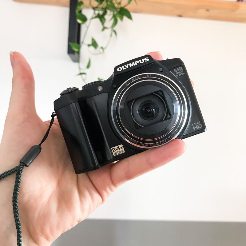 Camera Digital Olympus Sz-31mr 16mp Cmos 24x Wide-Angle Zoom Tela