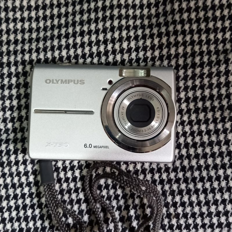 Camera Digital Olympus X-750 | Máquina Fotográfica Digital Olympus