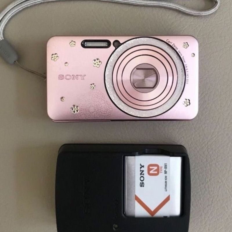 Câmera Digital - Sony Cybershot W570d - 16.1mp - Rosa com Strass
