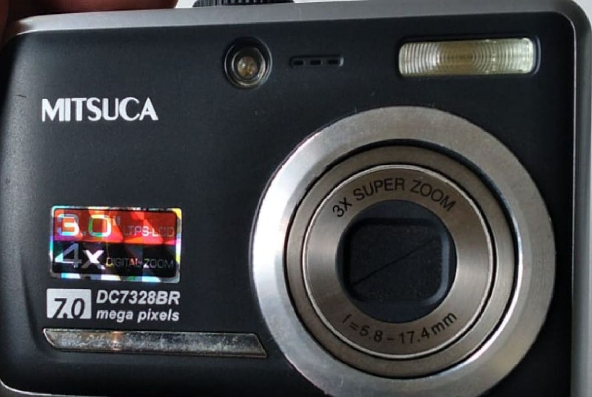 Câmera Fotográfica Digital Seminova Mitsuca 7mp Original Máquina
