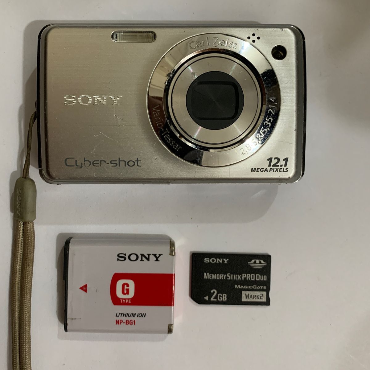 Câmera Fotográfica Digital Sony Cybershot 12.1 Mega Pixels Dscw210