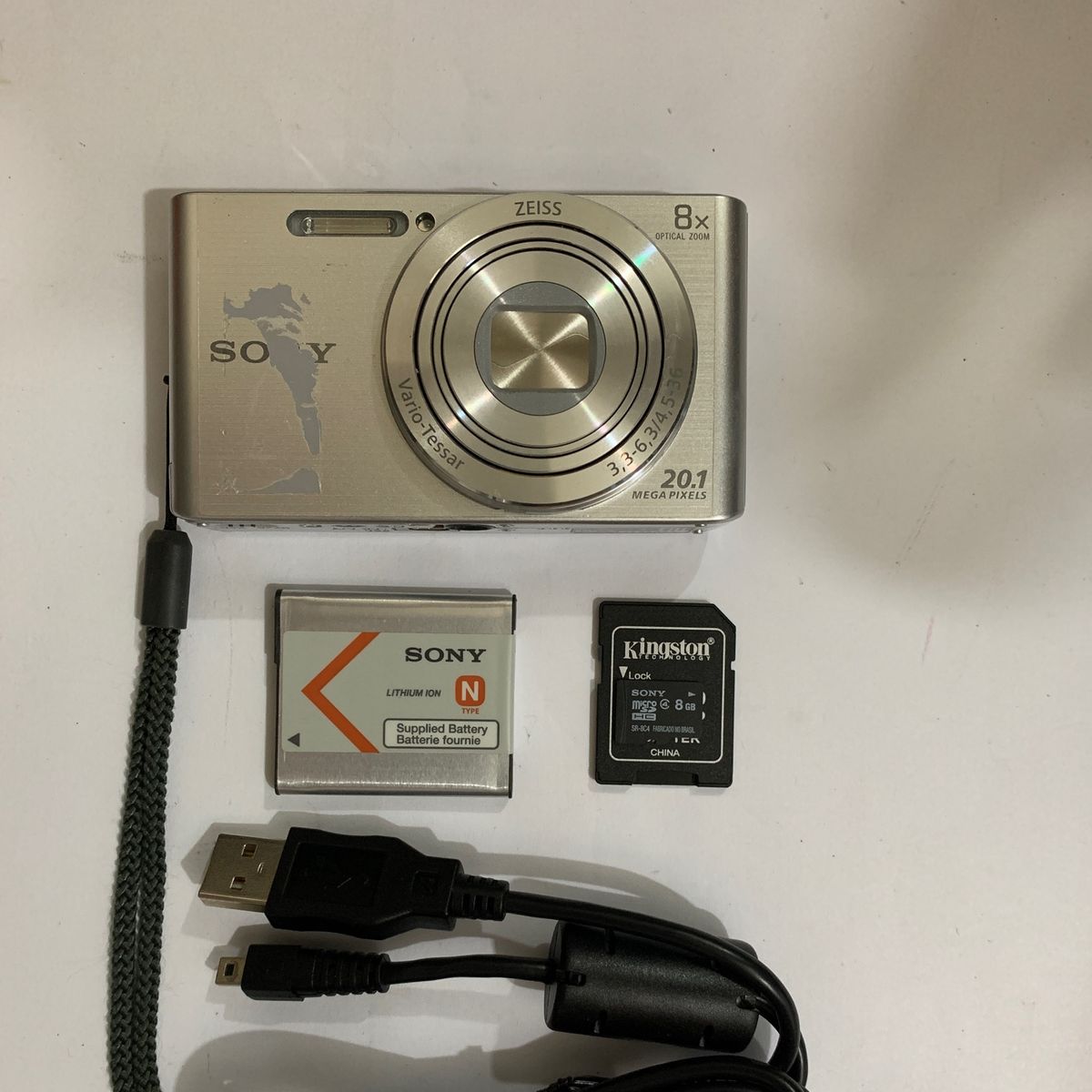 Câmera Fotográfica Digital Sony Cybershot 20.1 Mega Pixels Dscw830