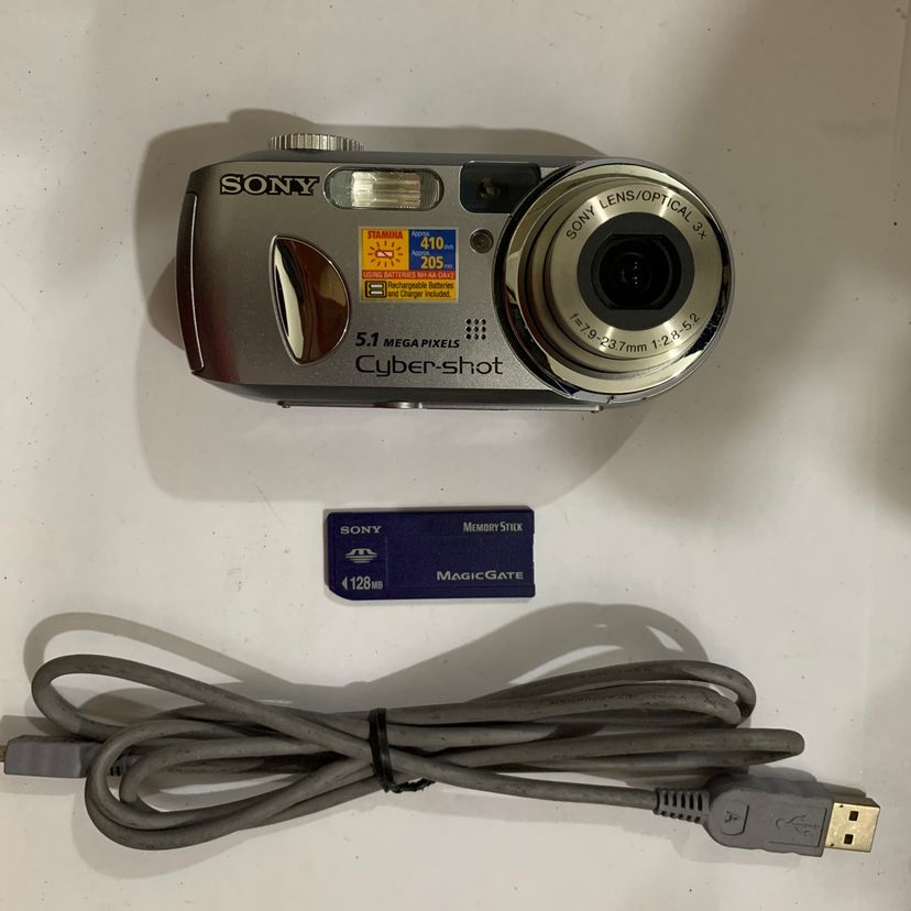 SONY Cyber-shot DSC-P72 デジタルカメラ 動作品 ① - デジタルカメラ